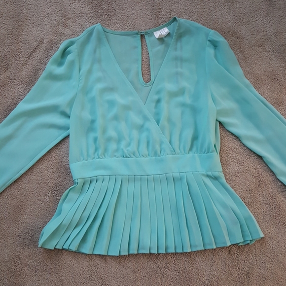 Women's long sleeve top - Picture 2 of 3